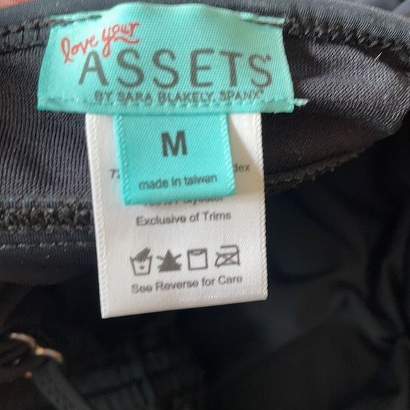 Black Assets medium swim tankini - Picture 3 of 6